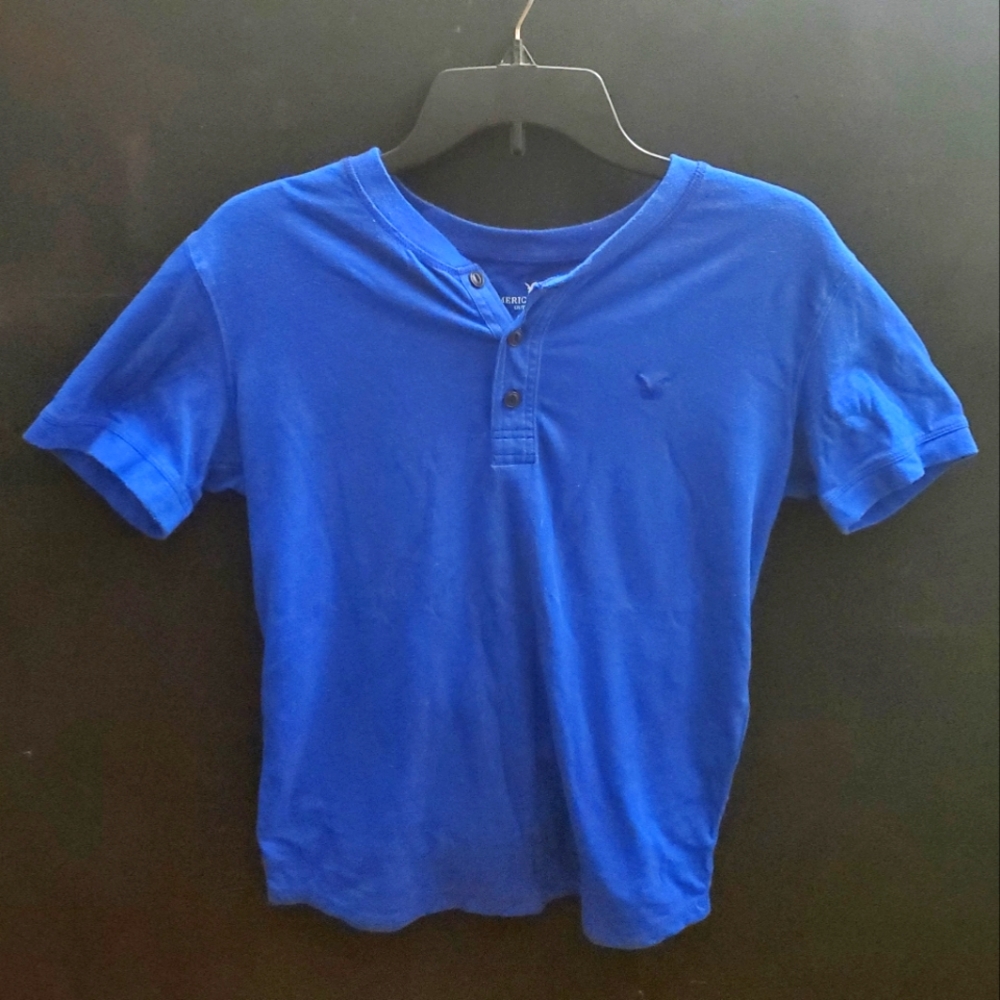 Mens American eagle T shirt